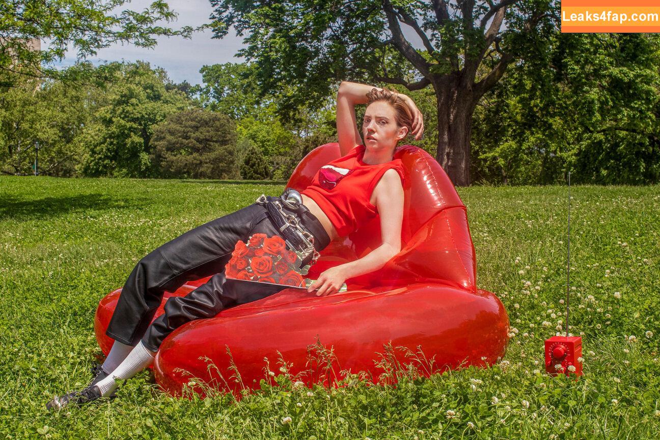 Maya Hawke / maya_hawke / neohawk2 leaked photo photo #0048