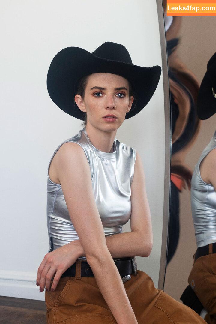Maya Hawke / maya_hawke / neohawk2 leaked photo photo #0050