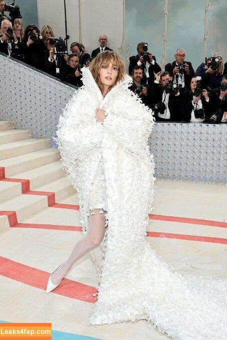 Maya Hawke / maya_hawke / neohawk2 leaked photo photo #0101