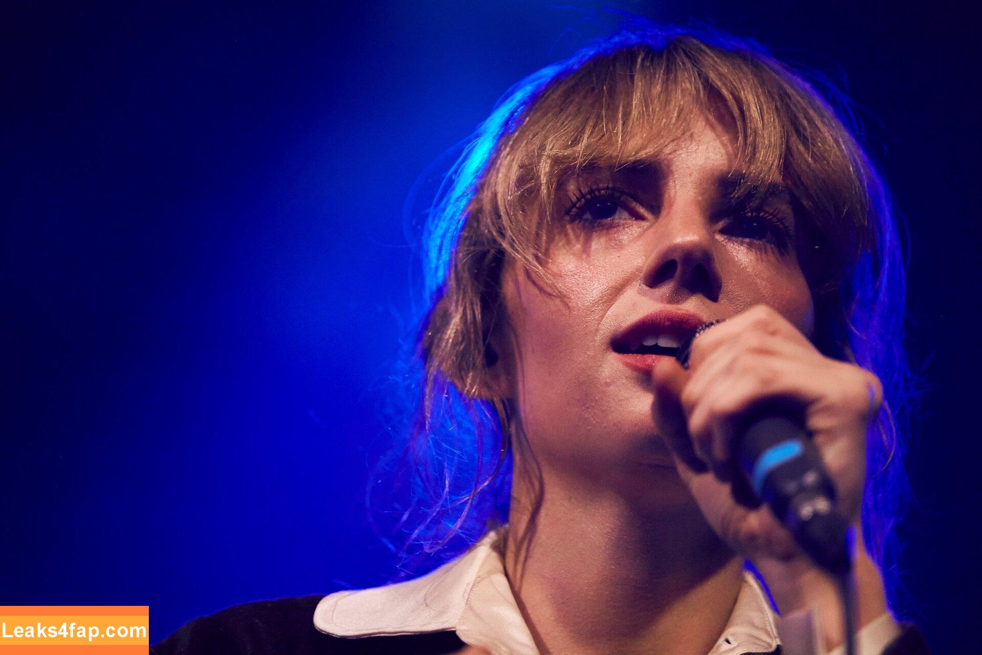 Maya Hawke / maya_hawke / neohawk2 leaked photo photo #0116