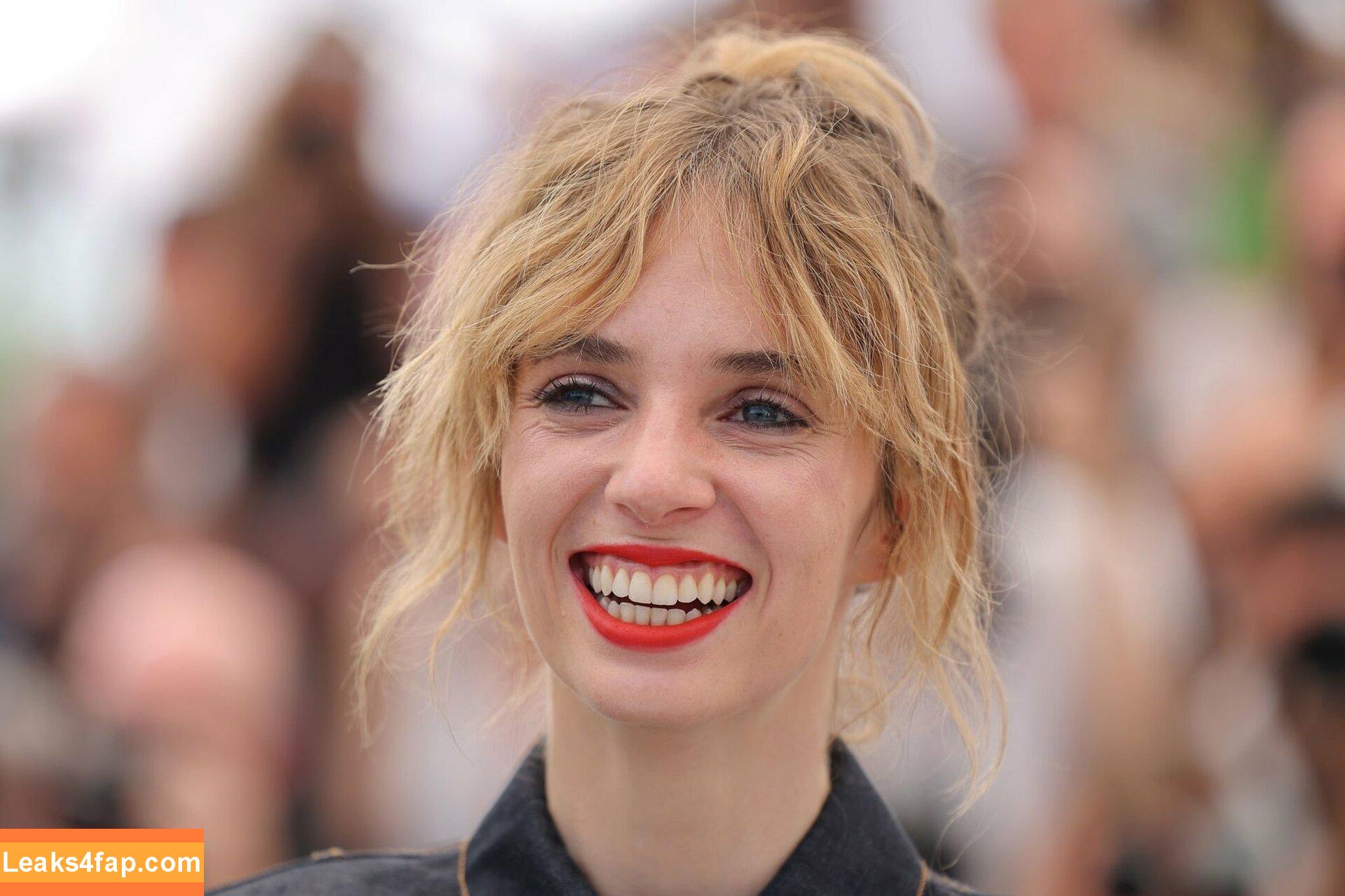 Maya Hawke / maya_hawke / neohawk2 leaked photo photo #0131