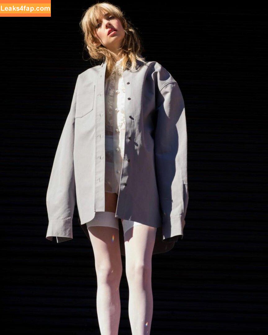 Maya Hawke / maya_hawke / neohawk2 leaked photo photo #0220