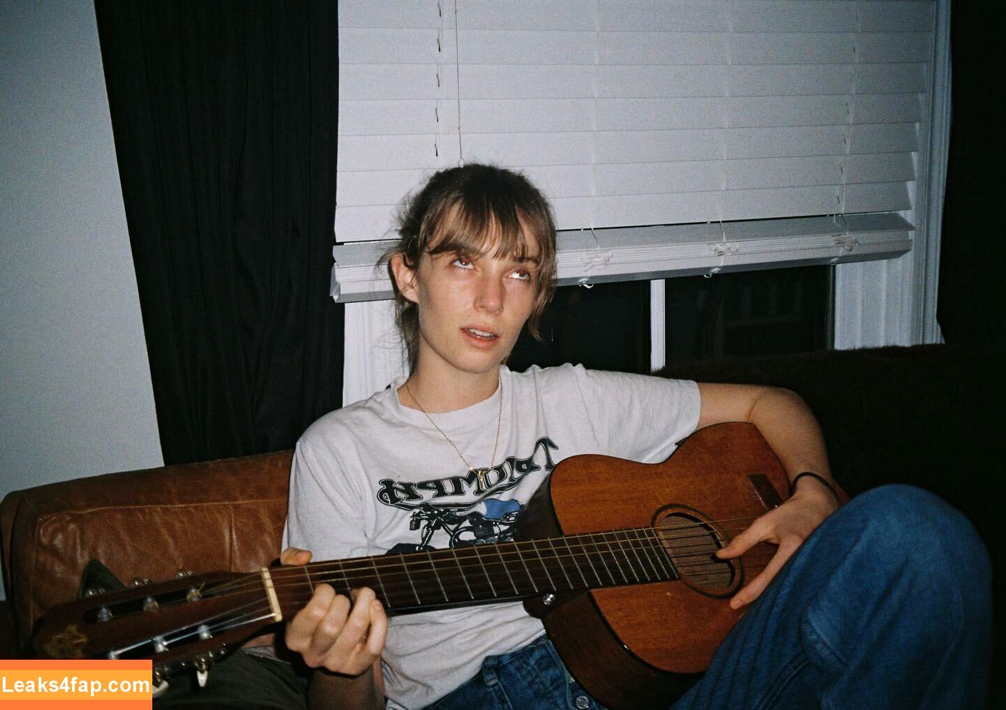 Maya Hawke / maya_hawke / neohawk2 leaked photo photo #0227