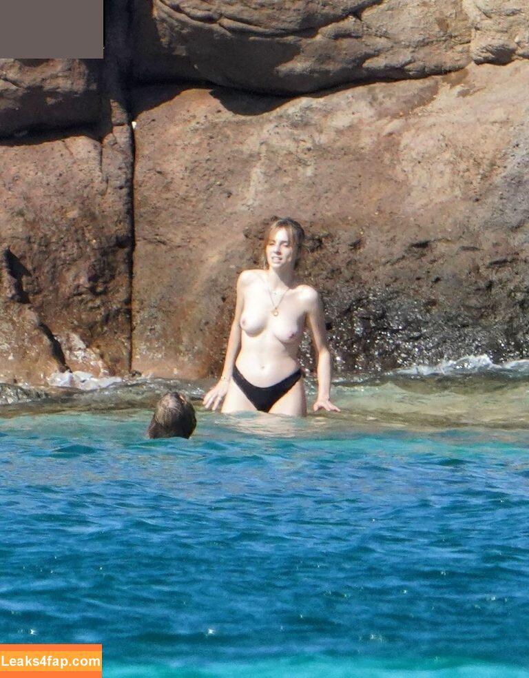 Maya Hawke / maya_hawke / neohawk2 leaked photo photo #0233