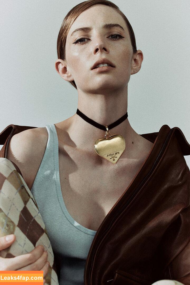 Maya Hawke / maya_hawke / neohawk2 leaked photo photo #0256