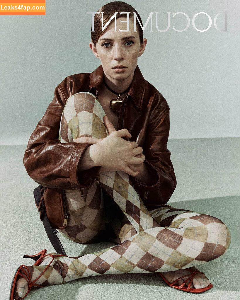 Maya Hawke / maya_hawke / neohawk2 leaked photo photo #0258