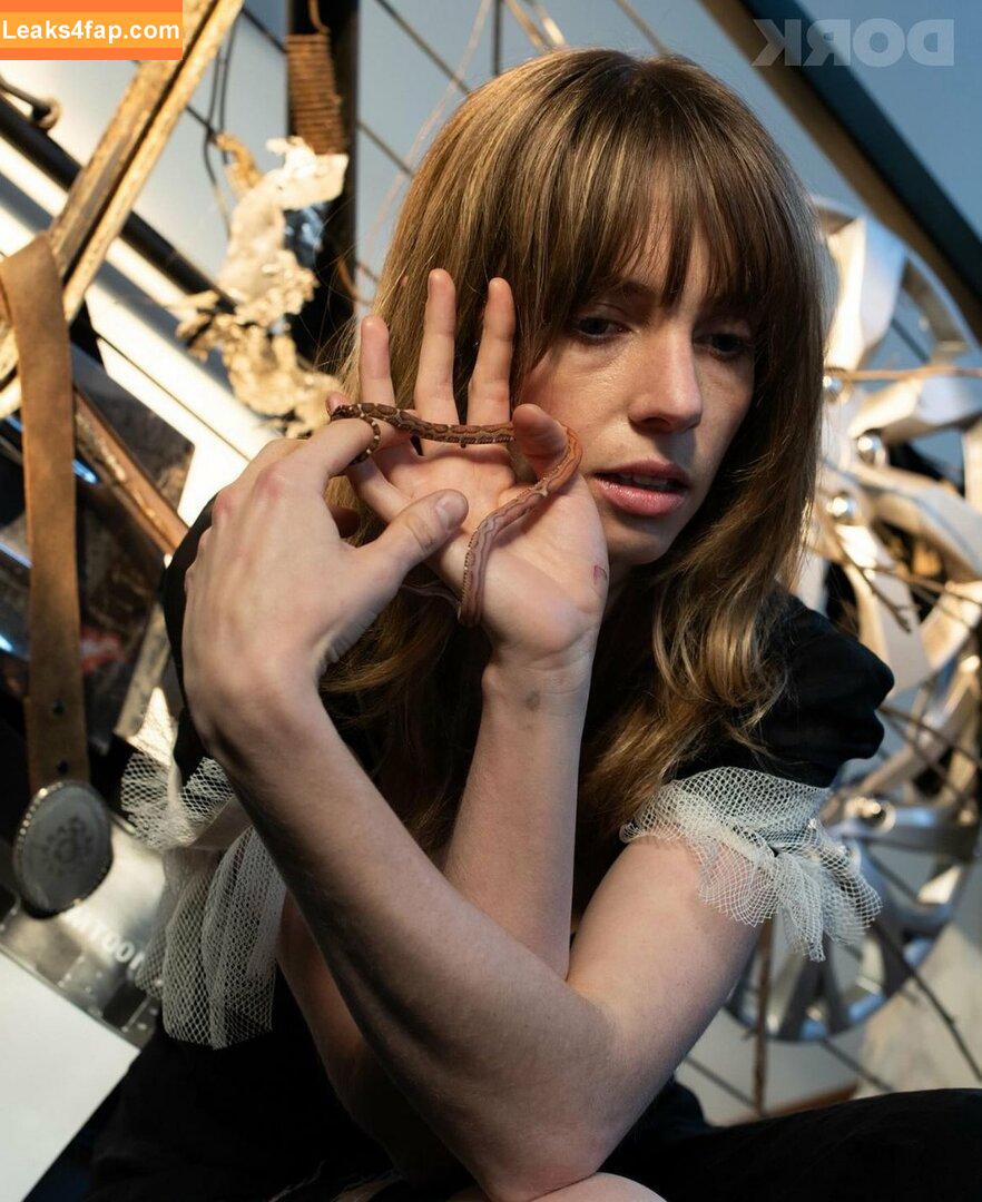 Maya Hawke / maya_hawke / neohawk2 leaked photo photo #0262