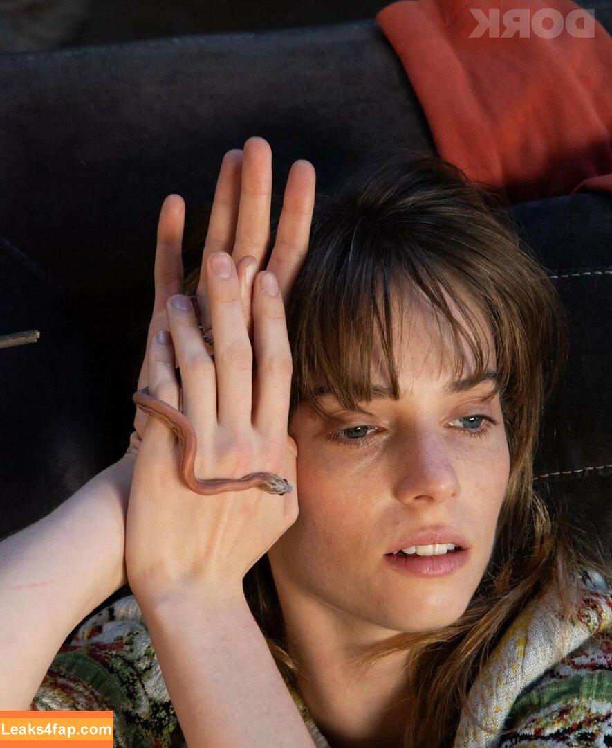 Maya Hawke / maya_hawke / neohawk2 leaked photo photo #0263