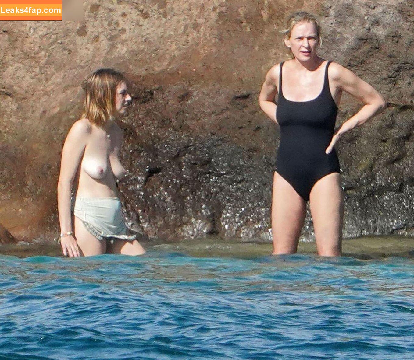 Maya Hawke / maya_hawke / neohawk2 leaked photo photo #0295