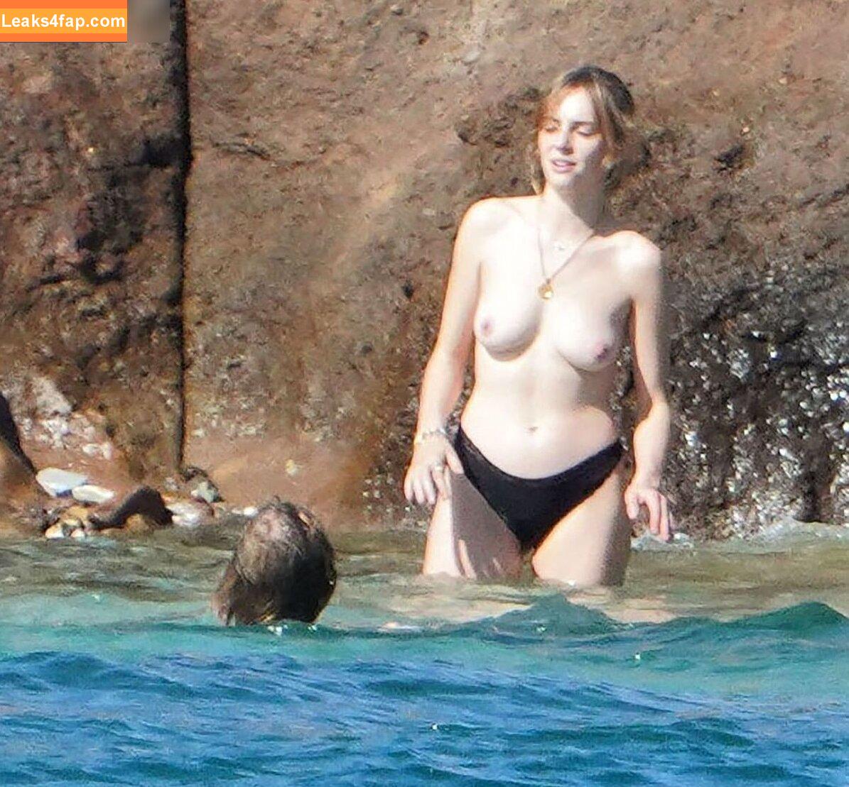 Maya Hawke / maya_hawke / neohawk2 leaked photo photo #0299
