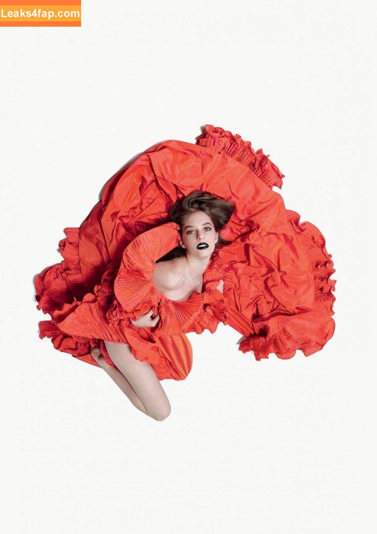 Maya Hawke / maya_hawke / neohawk2 leaked photo photo #0306