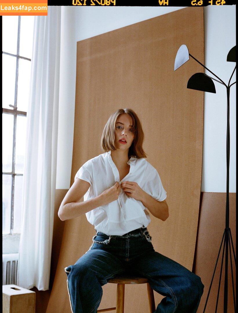Maya Hawke / maya_hawke / neohawk2 leaked photo photo #0324