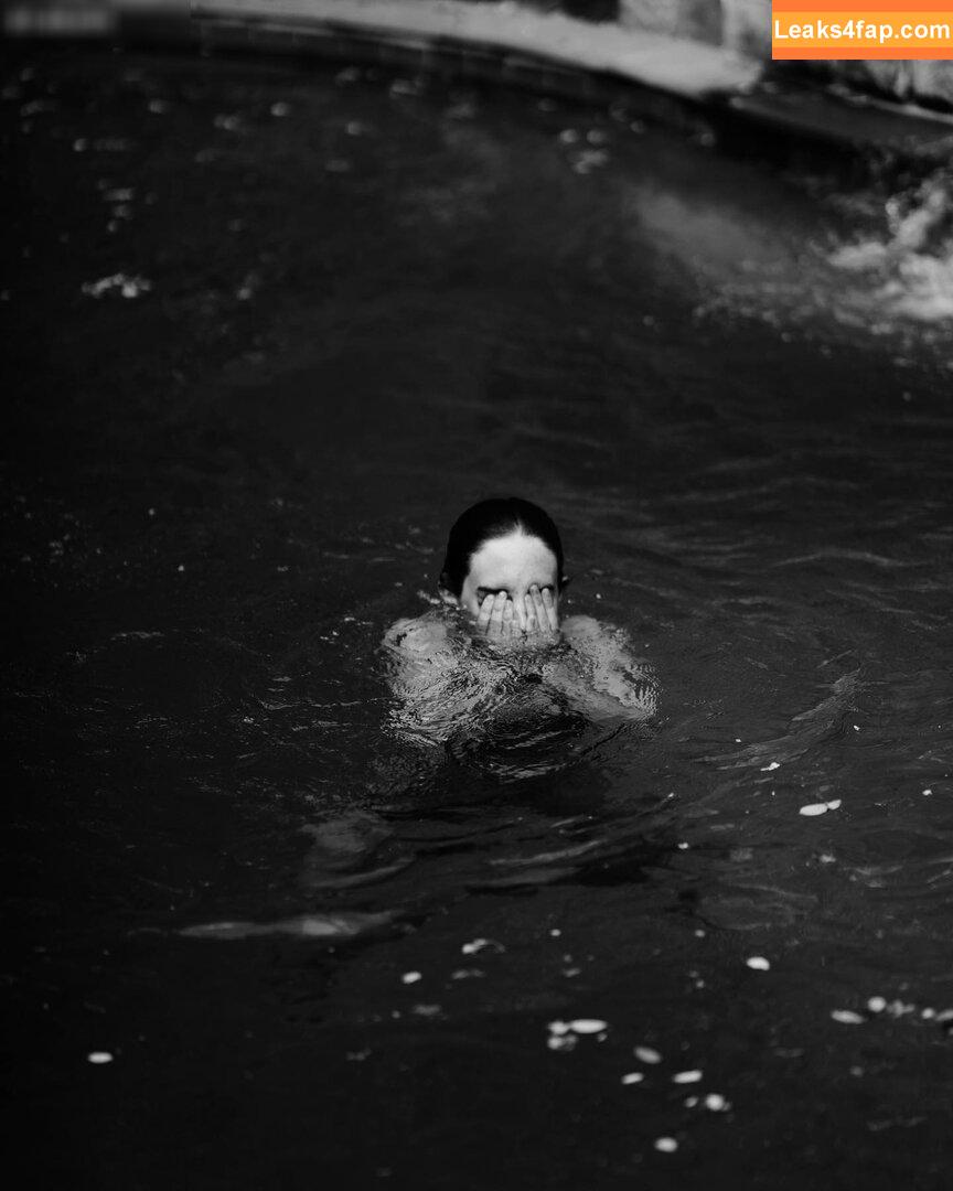 Maya Hawke / maya_hawke / neohawk2 leaked photo photo #0326
