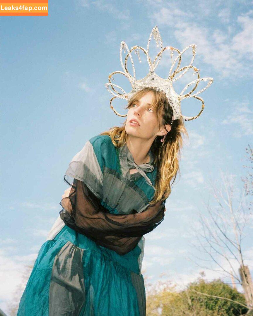 Maya Hawke / maya_hawke / neohawk2 leaked photo photo #0332