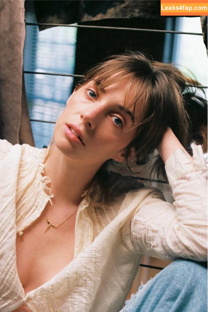 Maya Hawke / maya_hawke / neohawk2 leaked photo photo #0342
