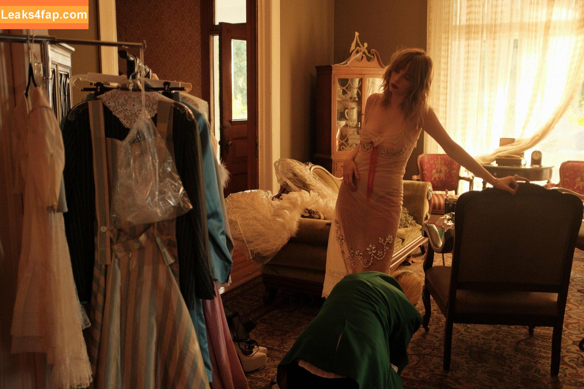 Maya Hawke / maya_hawke / neohawk2 leaked photo photo #0378