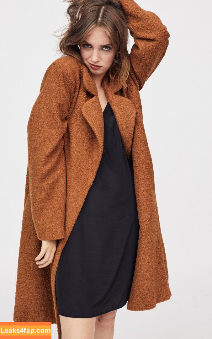 Maya Hawke / maya_hawke / neohawk2 leaked photo photo #0393