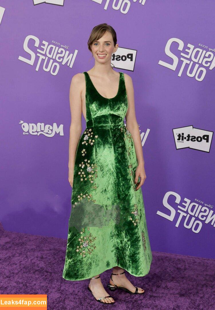 Maya Hawke / maya_hawke / neohawk2 leaked photo photo #0399