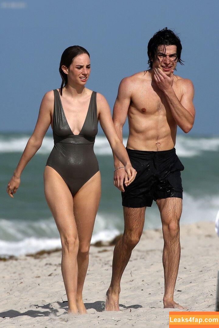 Maya Hawke / maya_hawke / neohawk2 leaked photo photo #0459