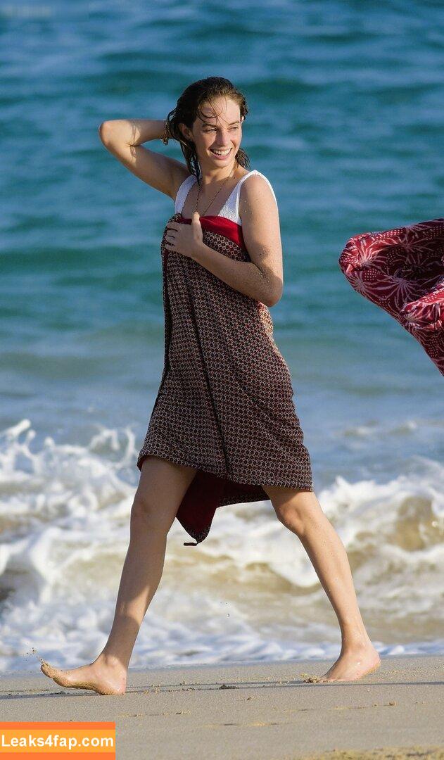 Maya Hawke / maya_hawke / neohawk2 leaked photo photo #0473