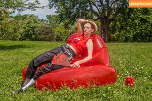 Maya Hawke photo #0048