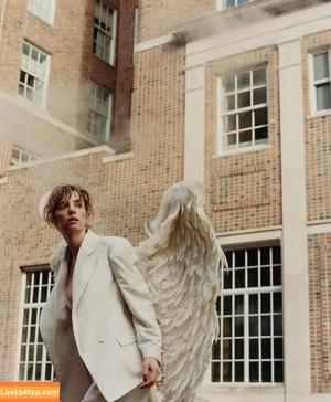Maya Hawke photo #0204