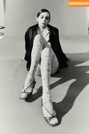Maya Hawke photo #0252