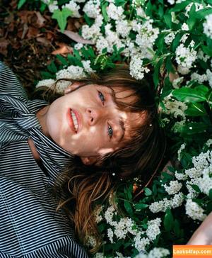 Maya Hawke photo #0351