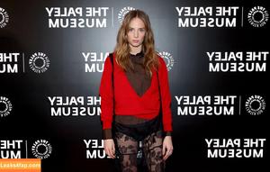 Maya Hawke photo #0913