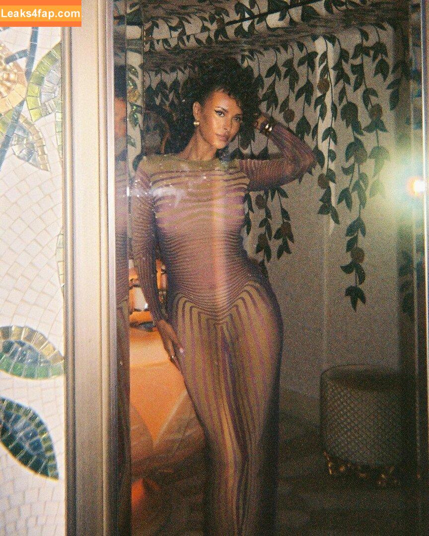 Maya Jama / mayajama слитое фото фото #0295