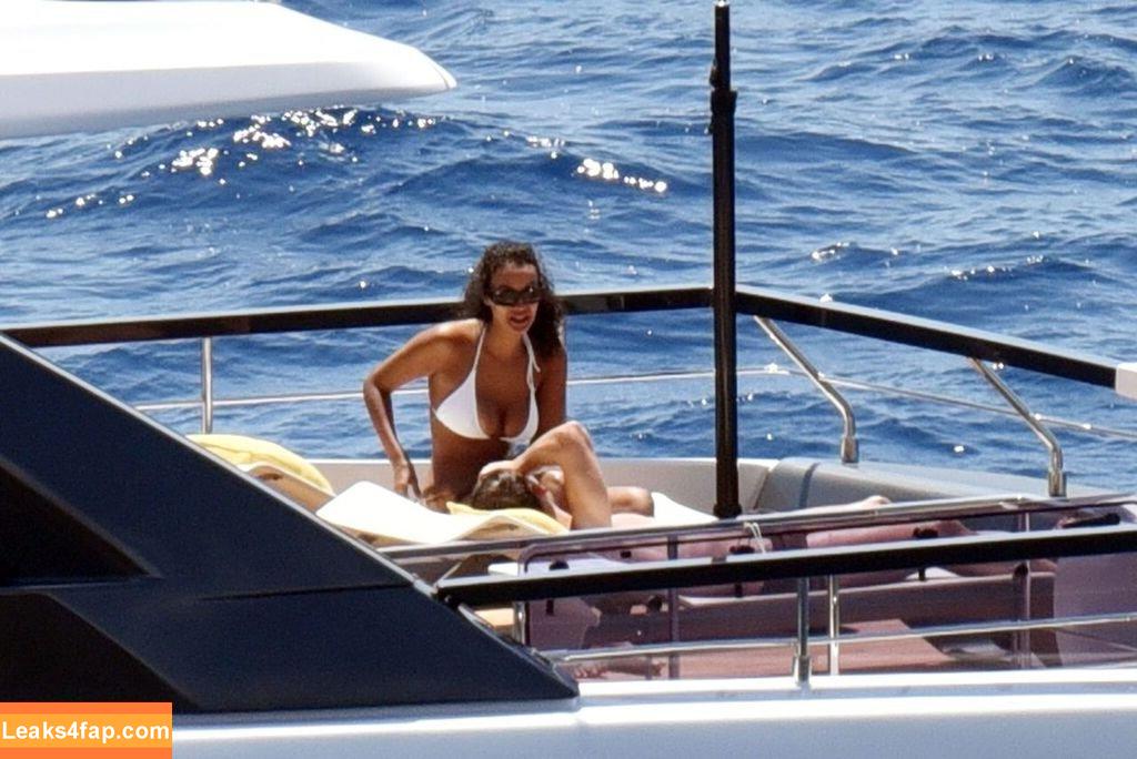 Maya Jama / mayajama leaked photo photo #1276