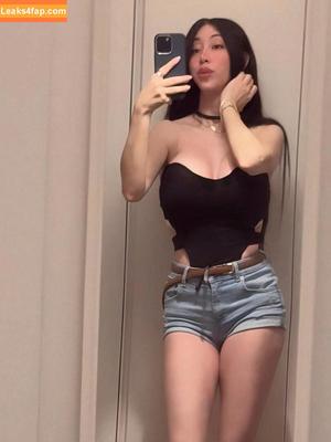 Maya.tharmr photo #0006