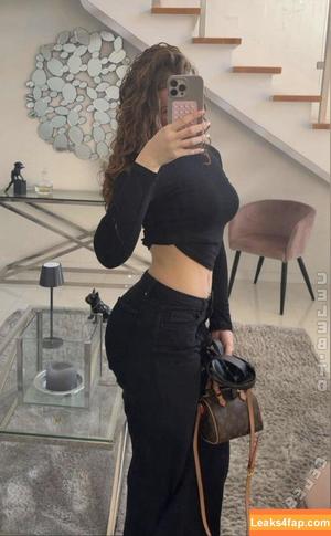 mayaa.zr photo #0001