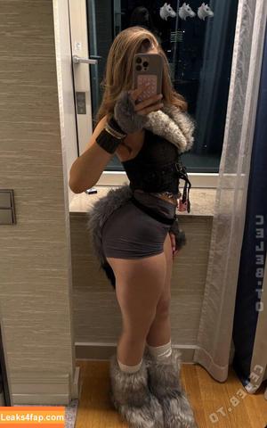 mayaa.zr photo #0012