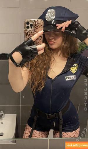 mayaa.zr photo #0018