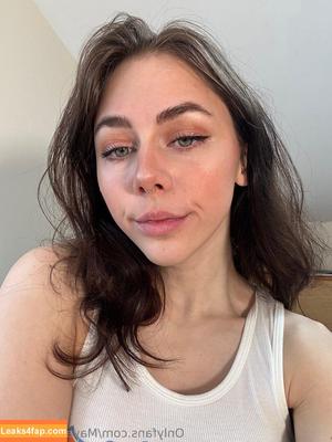 Mayalane Mayaneu photo #0236