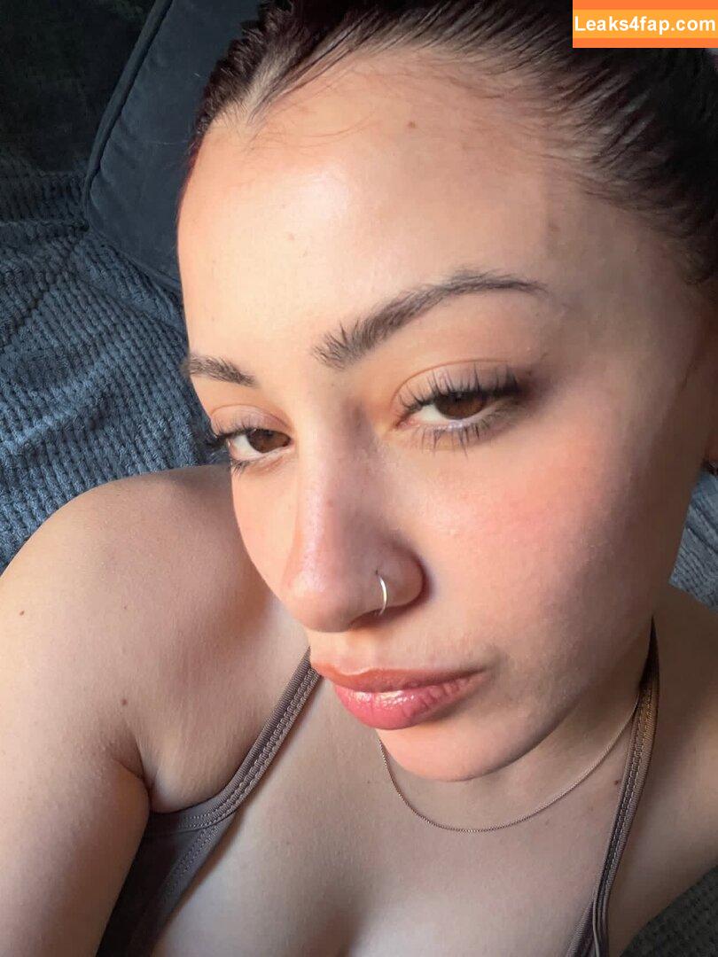 mayaraaee / isaswan11 / maya / mayaraeee leaked photo photo #0157