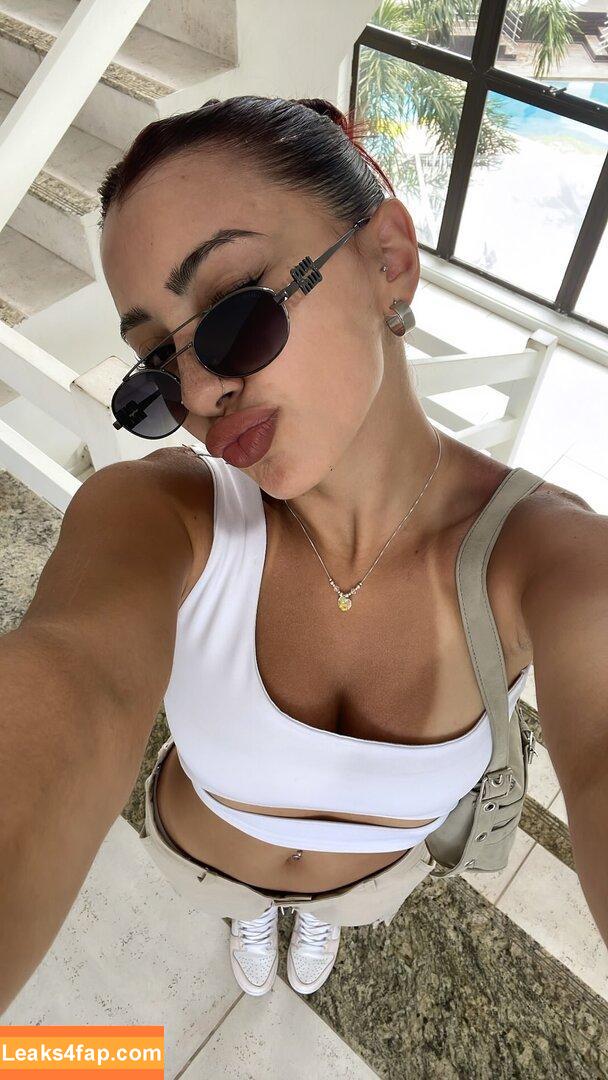 mayaraaee / isaswan11 / maya / mayaraeee leaked photo photo #0158