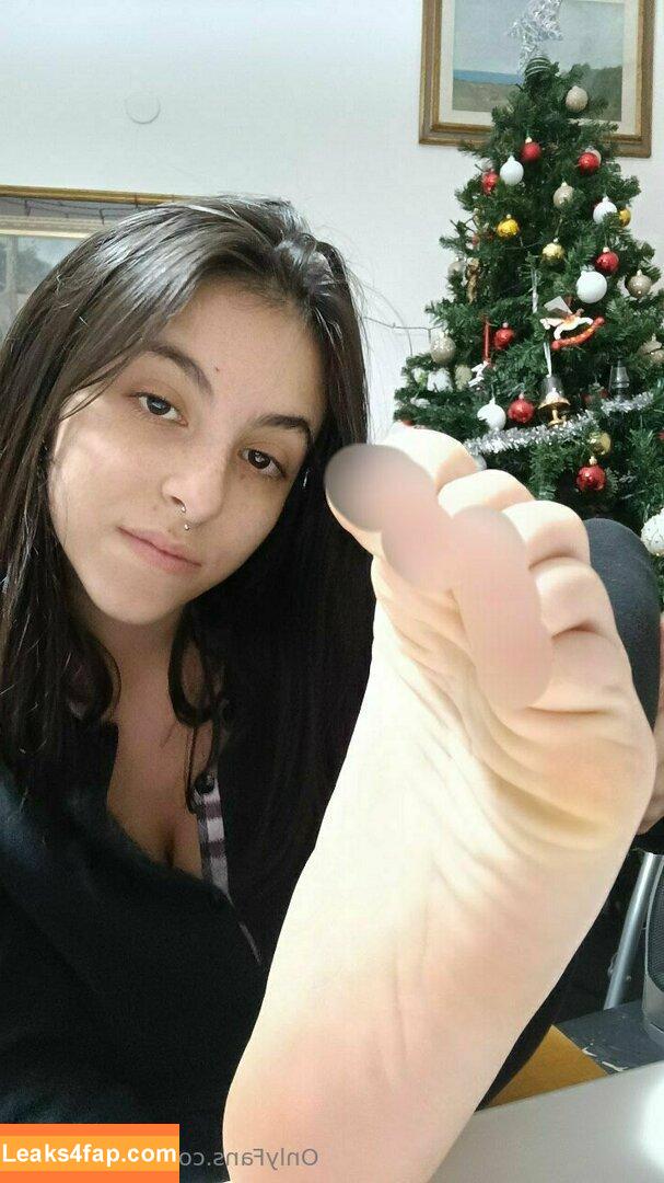 maybelfree /  leaked photo photo #0096