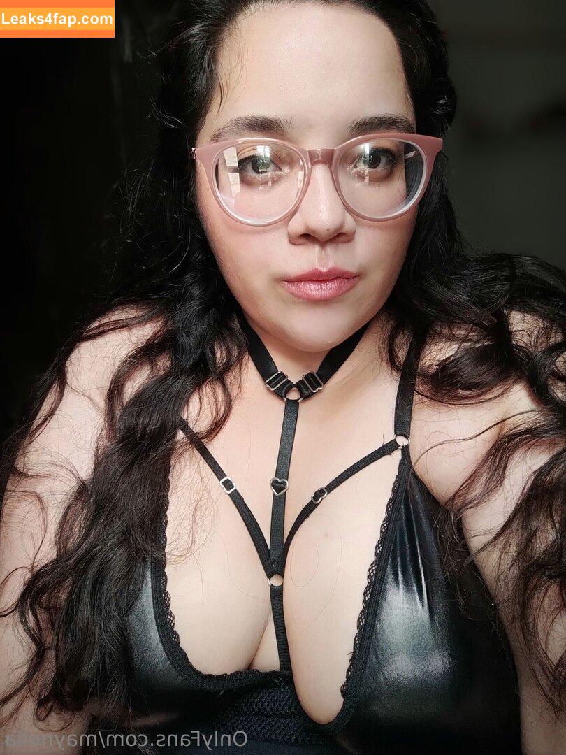 maynelia /  leaked photo photo #0031