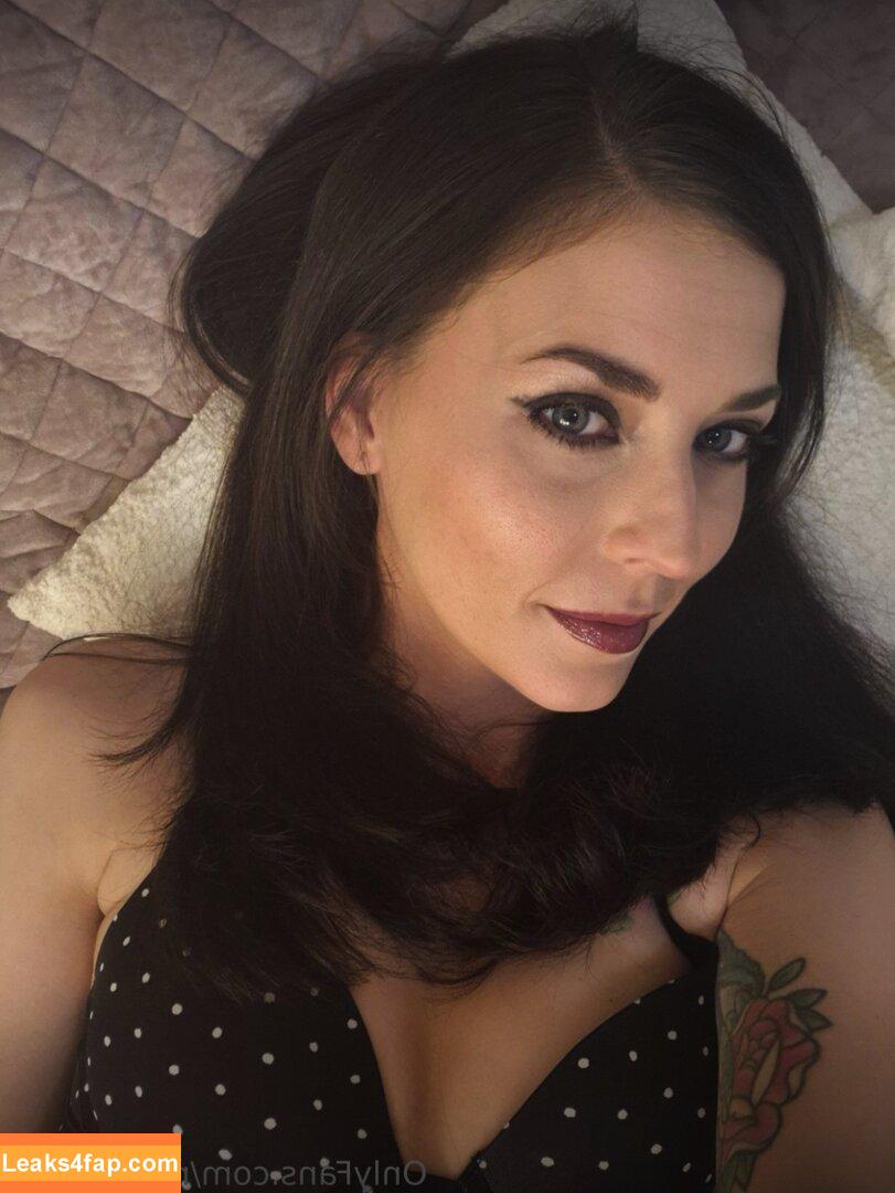 Mayvendoll / FuckingMILFMay leaked photo photo #0013