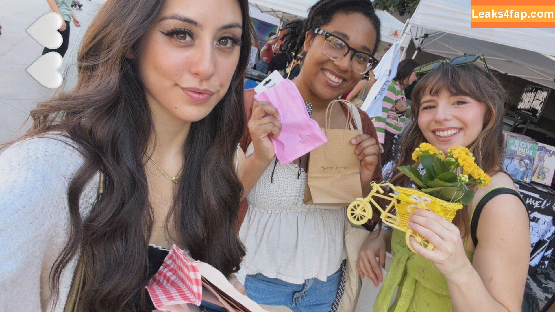 mcd00dle /  leaked photo photo #0037