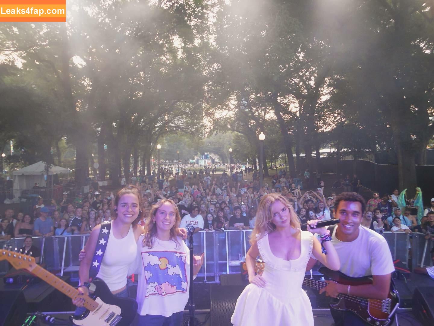 Mckenna Grace / mckennagrace / mckennagraceful leaked photo photo #0038