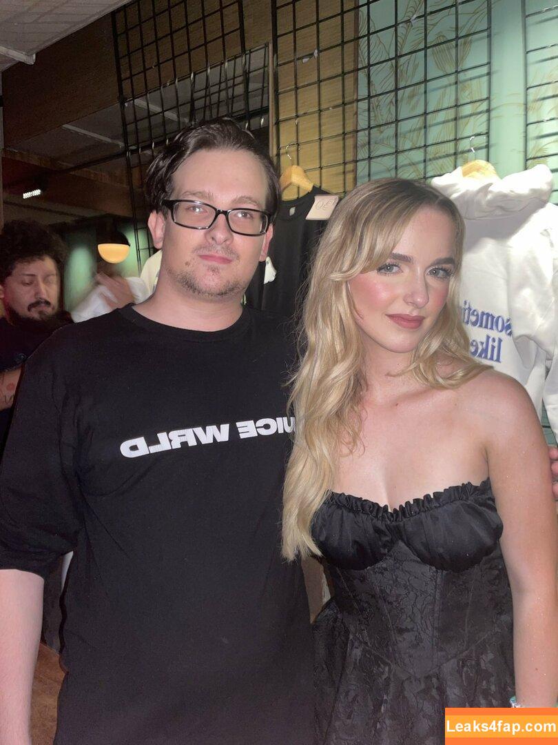 Mckenna Grace / mckennagrace / mckennagraceful leaked photo photo #0056