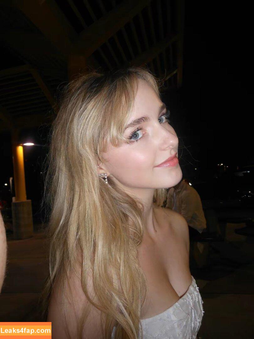 Mckenna Grace / mckennagrace / mckennagraceful leaked photo photo #0588