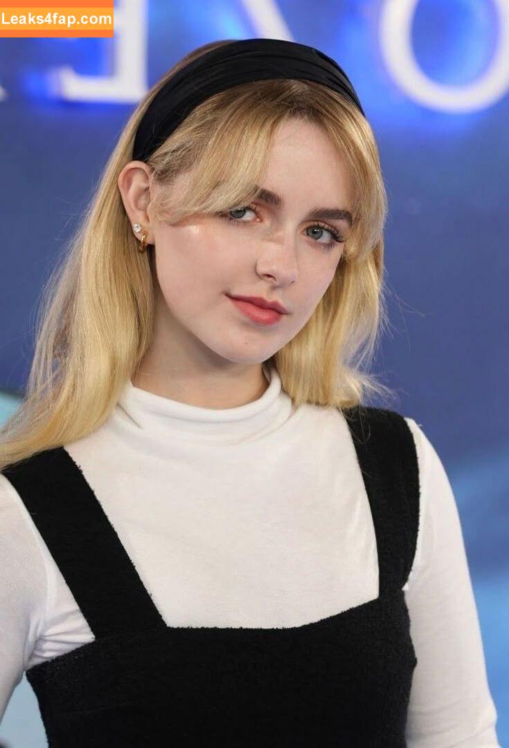 Mckenna Grace / mckennagrace / mckennagraceful leaked photo photo #0740