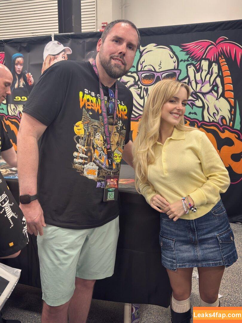 Mckenna Grace / mckennagrace / mckennagraceful leaked photo photo #0766