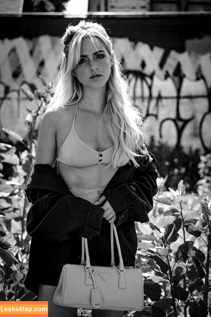 Mckenna Grace / mckennagrace / mckennagraceful leaked photo photo #0772