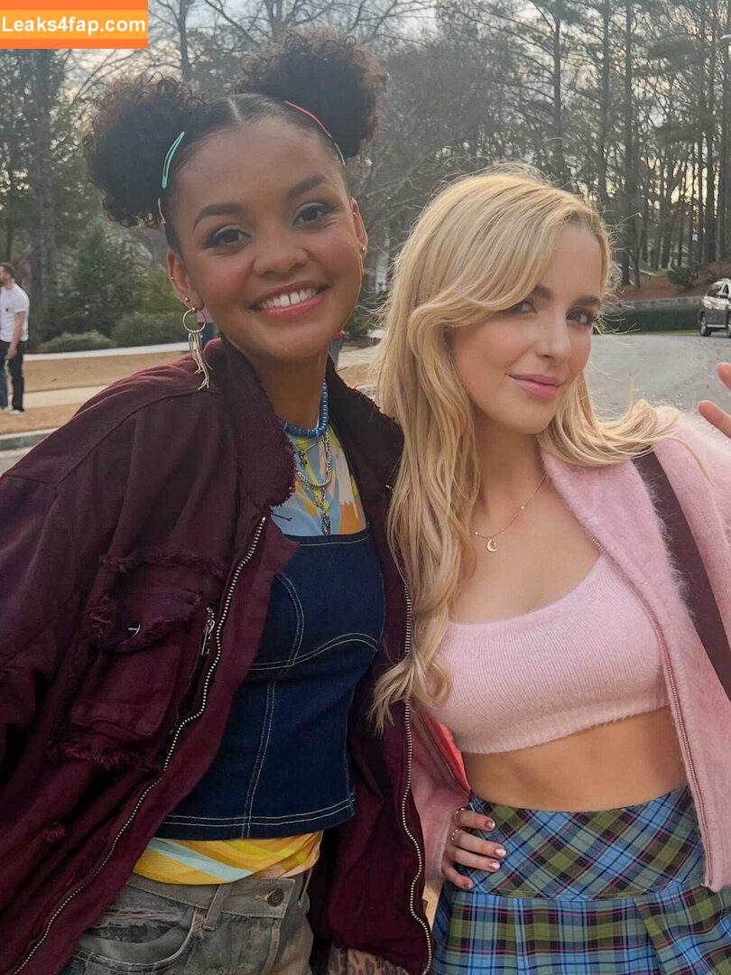 Mckenna Grace / mckennagrace / mckennagraceful leaked photo photo #0778