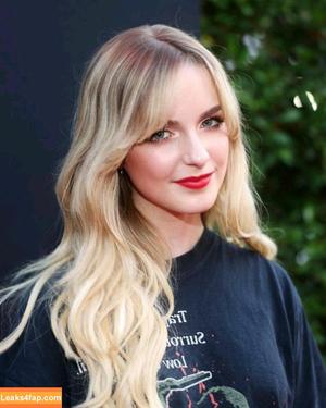 Mckenna Grace photo #0302